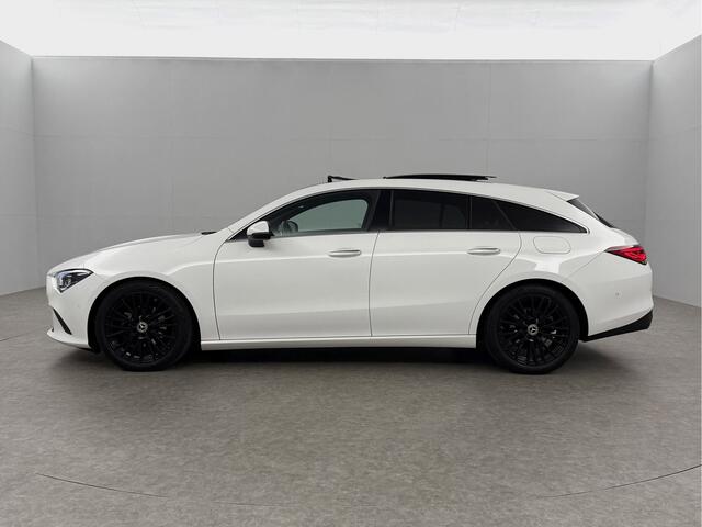 Mercedes-Benz CLA-KLASSE 180 AMG Pano Sfeer Camera Carplay Virtual LED Trekhaak Cruise Navi Clima PDC Memory-Seats 18"LMV