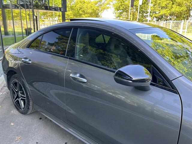 Mercedes-Benz CLA-KLASSE 250e AMG // Panormamadak // Keyless // Nightpakket // Carplay // Camera // Sfeerverlichting