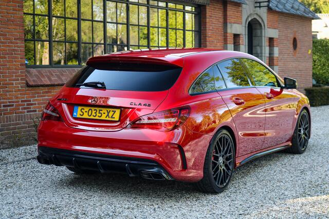 Mercedes-Benz CLA-KLASSE Shooting Brake AMG 45 4MATIC 381pk | Harman Kardon | AMG Performance-stoelen | Sportuitlaat | Dealer onderhouden