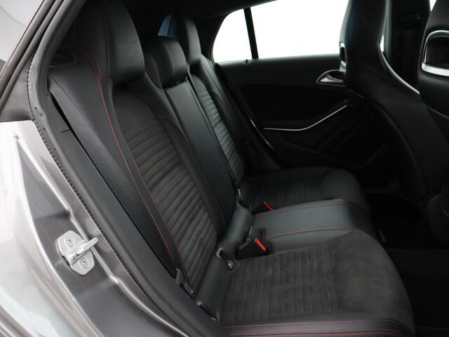 Mercedes-Benz CLA-KLASSE Shooting Brake 180 AUT. AMG SPORT + 18 INCH | SPORTSTOELEN | NAVIGATIE