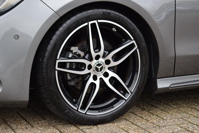 Mercedes-Benz CLA-KLASSE Shooting Brake 180 AMG Night Upgrade Panodak | NAP | Camera | Stoelverwarming | OrigNL