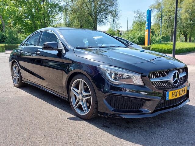 Mercedes-Benz CLA-KLASSE 180 122pk Automaat Ambition AMG-Line | Origineel NL | Navi | Bi-Xenon | Airco | Cruise | Bluetooth Carkit+Streaming | Pdc V+A+Assist | Licht+Regensensor | 18''lm
