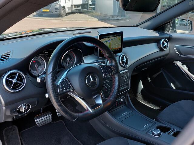 Mercedes-Benz CLA-KLASSE 180 122pk Automaat Ambition AMG-Line | Origineel NL | Navi | Bi-Xenon | Airco | Cruise | Bluetooth Carkit+Streaming | Pdc V+A+Assist | Licht+Regensensor | 18''lm