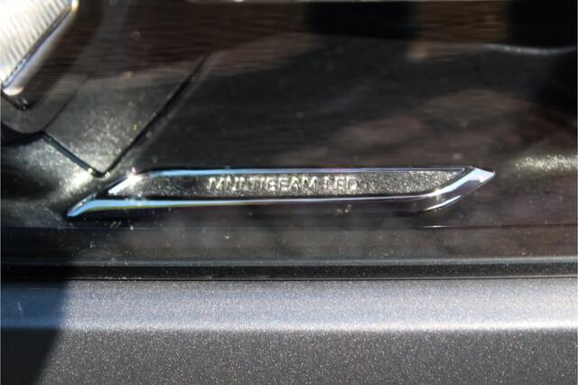 Mercedes-Benz CLA-KLASSE 200 AMG Night | Pano | Memory | Designo