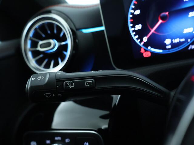 Mercedes-Benz CLA-KLASSE Shooting Brake 180 Business Solution AMG | Multispaaks velgen | Stoelverwarming | Sfeerverlichting | Navigatie | Inclusief 24 maanden MB Certified garantie voor Europa.