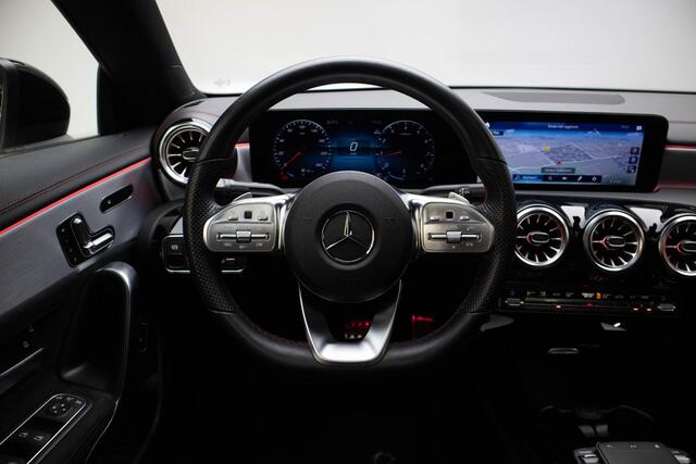 Mercedes-Benz CLA-KLASSE 180 Business Solution AMG | Pano | Sfeer | Memory |