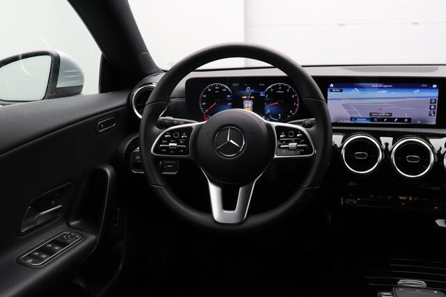 Mercedes-Benz CLA-KLASSE Shooting Brake 180 Business Camera Stoelverw.