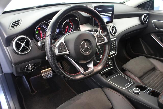 Mercedes-Benz CLA-KLASSE Shooting Brake 180 Business Solution AMG |Pano|Stoelverwarming|