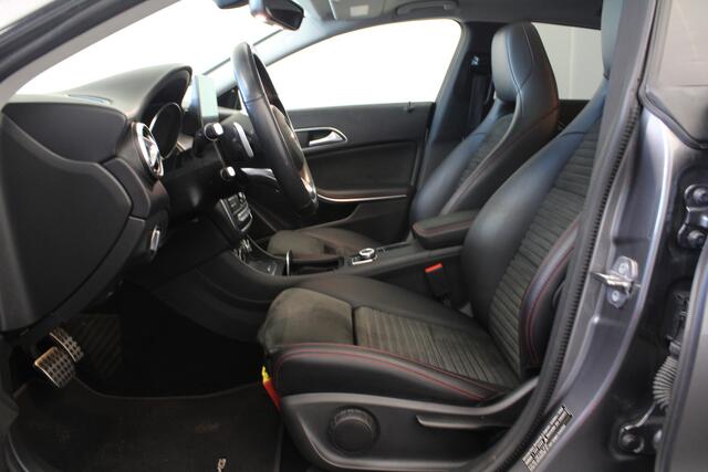 Mercedes-Benz CLA-KLASSE Shooting Brake 180 Business Solution AMG |Pano|Stoelverwarming|