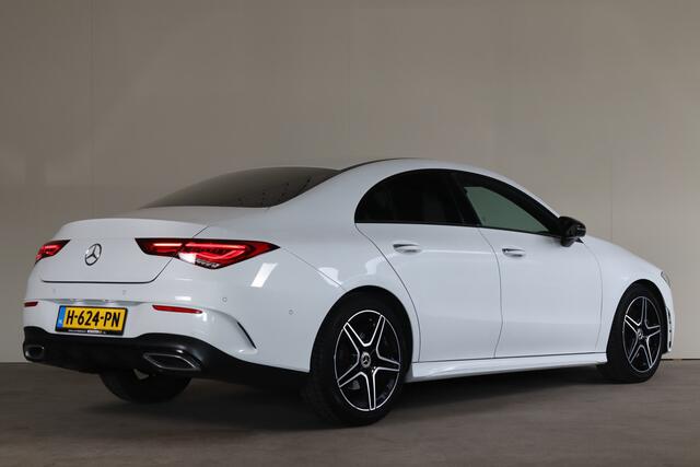Mercedes-Benz CLA-KLASSE 200 Business Solution AMG NL-Auto!! Sfeerverlichting I Camera I Carplay