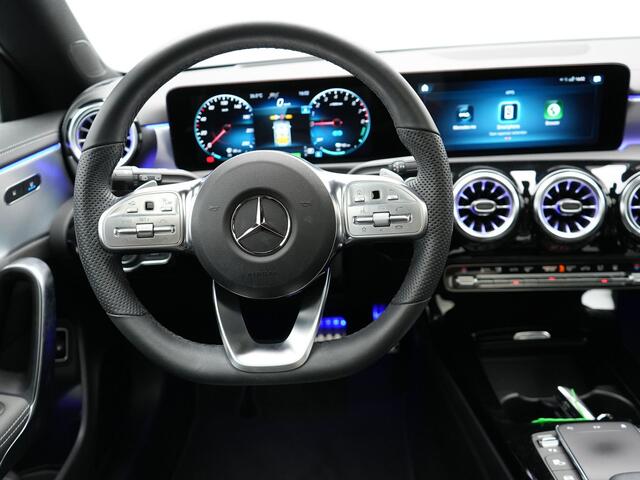 Mercedes-Benz CLA-KLASSE Shooting Brake 250 e AMG Plug In Hybrid PHEV | Panodak | Alcantara Sportstoelen Verwarmd & Ventilatie | Widescreen Navi | L.M. 19" | Sfeerverlichting | Carplay | 360 Camera |