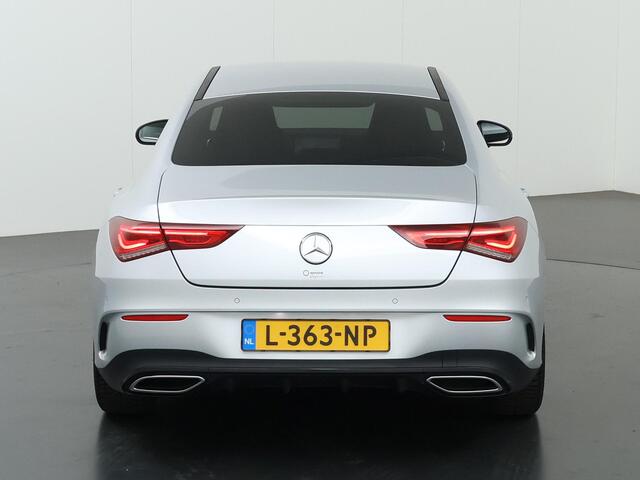 Mercedes-Benz CLA-KLASSE 180 Business Solution AMG | Trekhaak | Achteruitrijcamera | Sfeerverlichting | Widescreen | Stoelverwarming |