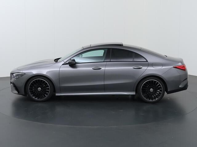 Mercedes-Benz CLA-KLASSE 180 Coupe Star Edition AMG Line | Panorama-schuifdak | Navigatiesysteem | Stoelverwarming | Parkeercamera | Sfeerverlichting