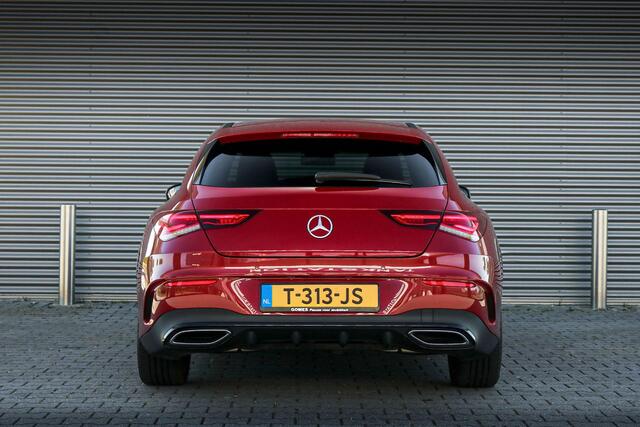 Mercedes-Benz CLA-KLASSE Shooting Brake 180 | Panoramadak | Nightpakket | Trekhaak | Custom bekleding
