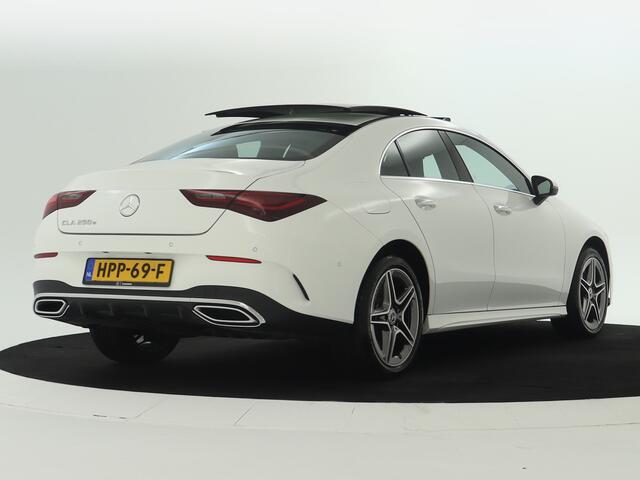 Mercedes-Benz CLA-KLASSE 250 e AMG Plug-In Hybride Panoramadak | Sfeerverlichting | Achteruitrijcamera | Digitale radio DAB+ | Inclusief 24 maanden MB Certified garantie voor Europa.