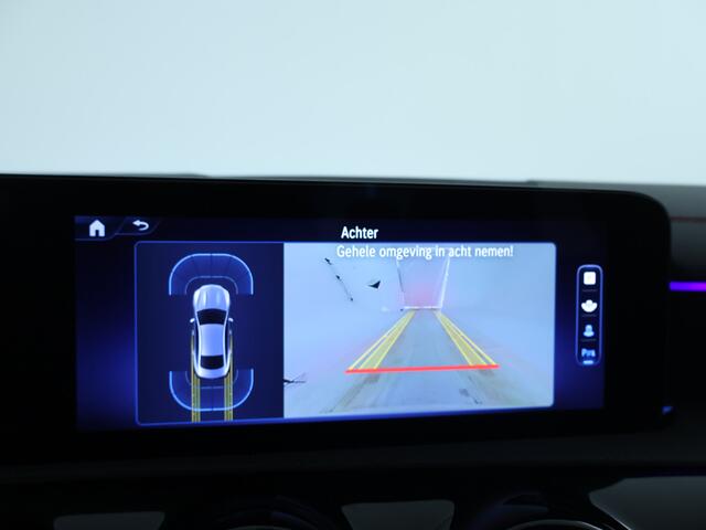 Mercedes-Benz CLA-KLASSE 250 e AMG Plug-In Hybride Panoramadak | Sfeerverlichting | Achteruitrijcamera | Digitale radio DAB+ | Inclusief 24 maanden MB Certified garantie voor Europa.