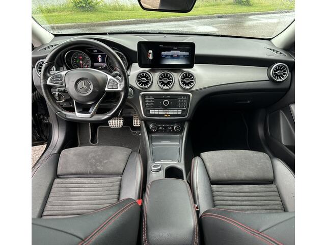 Mercedes-Benz CLA-KLASSE Shooting Brake 180 Business Solution AMG ** Panodak ** Navigatie ** Stoelverwarming
