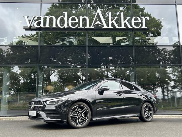 Mercedes-Benz CLA-KLASSE 250e AMG // Panoramadak // Memory // Sfeerverlichting // MultiBeam LED // Keyless // Night Pakket // Augmented Reality