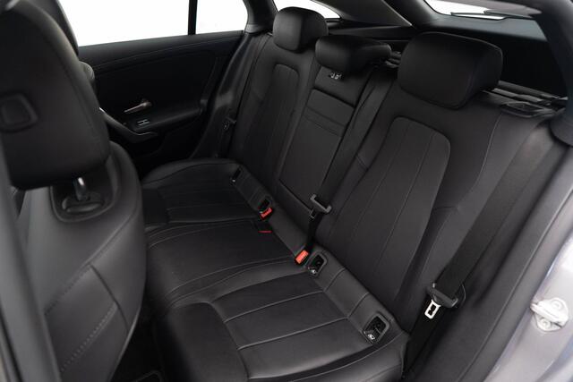 Mercedes-Benz CLA-KLASSE Shooting Brake CLA250 e |Panorama|Leder|Dodehoek|Carplay|