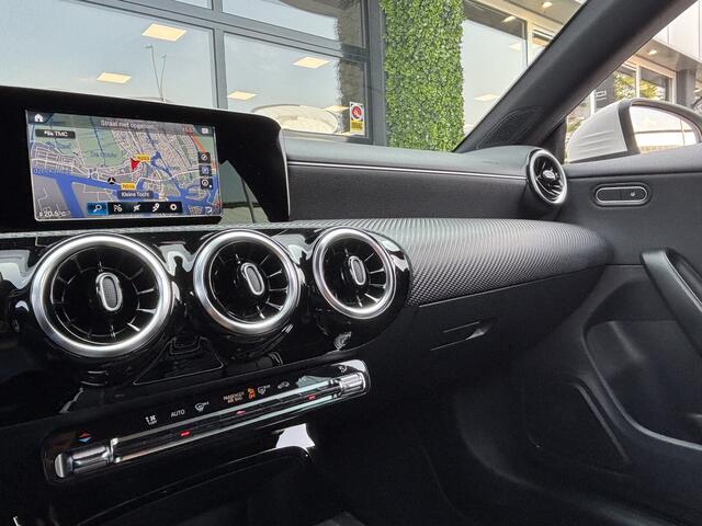 Mercedes-Benz CLA-KLASSE Shooting Brake 180 d Business Line | Carplay | Navi | Trekhaak | BTW
