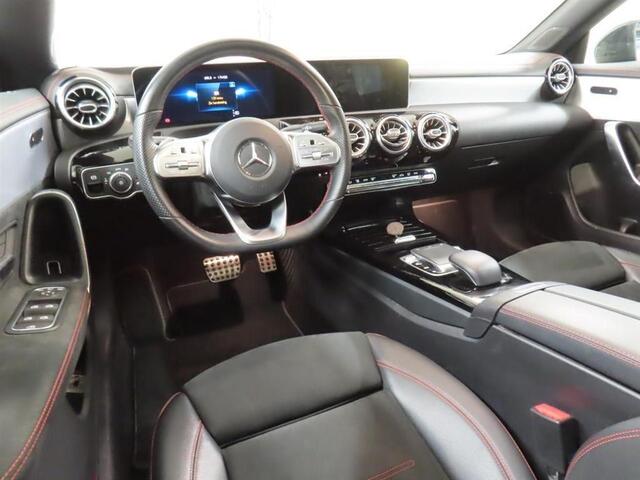 Mercedes-Benz CLA-KLASSE Shooting Brake 200 Aut. Sol AMG Sport | Panorama | Sfeer Verl. | Navi | Camera |