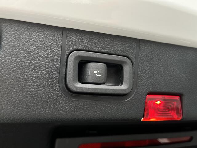 Mercedes-Benz CLA-KLASSE 250 e AMG Premium Plus Line | PANO | TREKHAAK | CARPLAY |