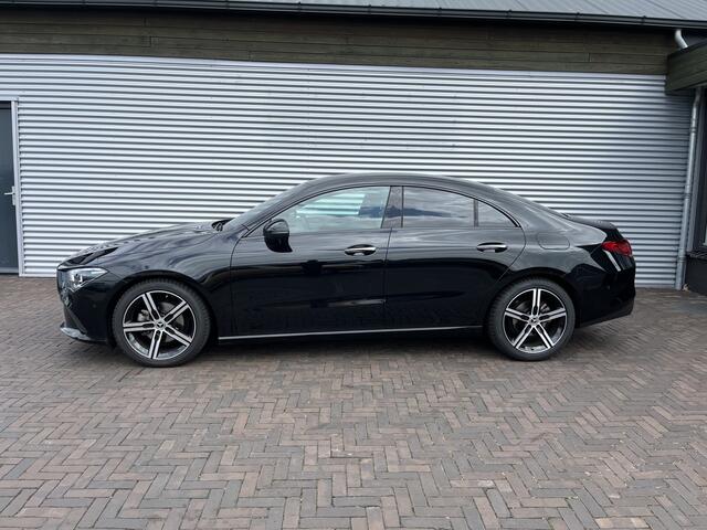 Mercedes-Benz CLA-KLASSE 180 Luxury Line