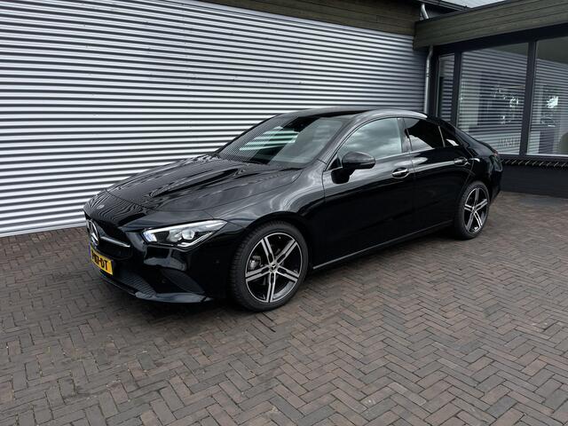 Mercedes-Benz CLA-KLASSE 180 Luxury Line