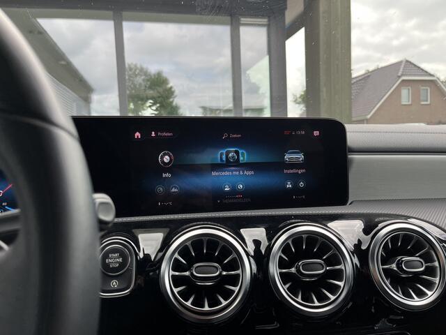 Mercedes-Benz CLA-KLASSE 180 Luxury Line