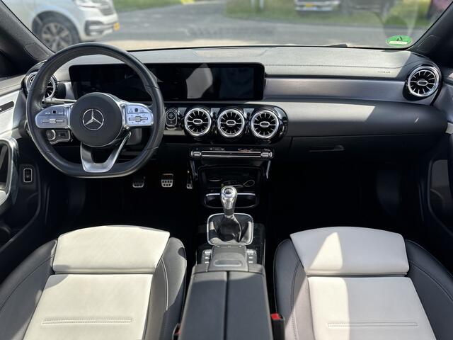 Mercedes-Benz CLA-KLASSE 200 Advantage |PANO|LEDER|PDC|SFEERVERL|