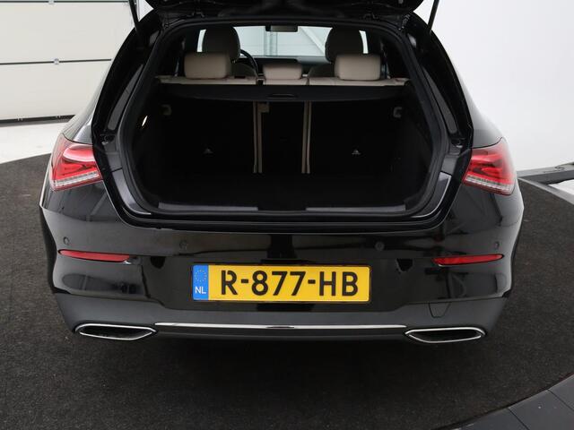 Mercedes-Benz CLA-KLASSE Shooting Brake 180 Luxury Line | Camera | Leder | Sfeerverlichting | Stoelverwarming | Adaptive cruise | Navigatie | LED