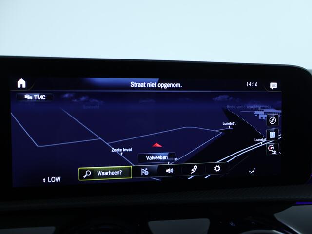 Mercedes-Benz CLA-KLASSE 200 Business Solution AMG AMG Line | Panorama Schuif-Kanteldak | Achteruitrijcamera. Inclusief 24 maanden Mercedes-Benz Certified garantie voor Europa.