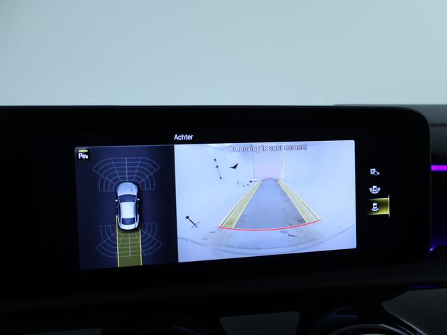 Mercedes-Benz CLA-KLASSE 200 Business Solution AMG AMG Line | Panorama Schuif-Kanteldak | Achteruitrijcamera. Inclusief 24 maanden Mercedes-Benz Certified garantie voor Europa.