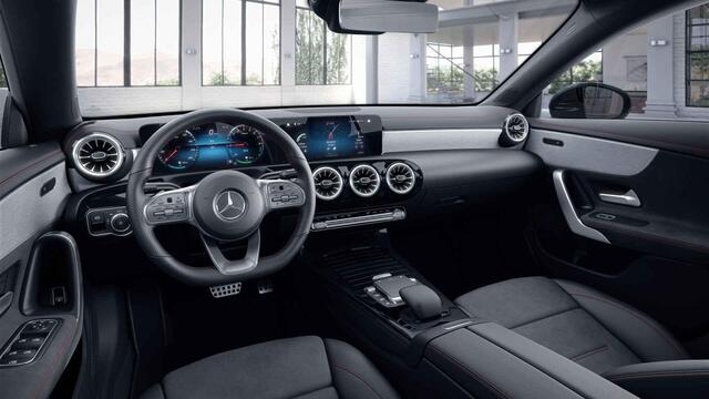 Mercedes-Benz CLA-KLASSE 250 e Premium Plus | Panoramadak | Night pakket | Apple carplay |