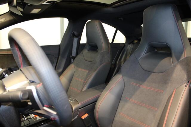 Mercedes-Benz CLA-KLASSE Coupé 180 Business Solution AMG Panorama dak