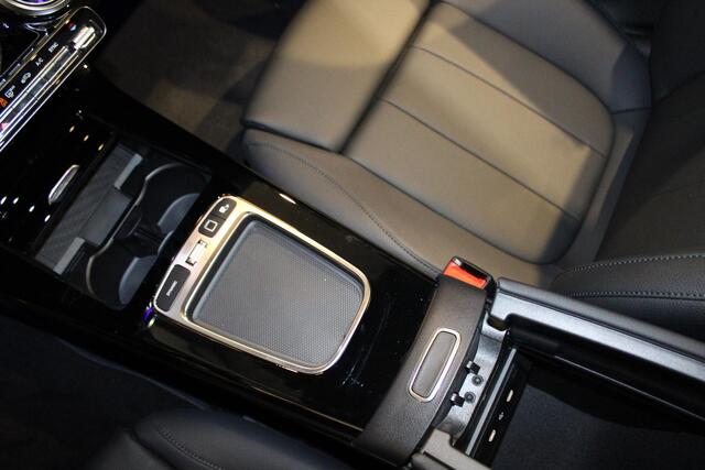 Mercedes-Benz CLA-KLASSE Shooting Brake 180 Star Edition Luxury Line LIMITED Panorama dak
