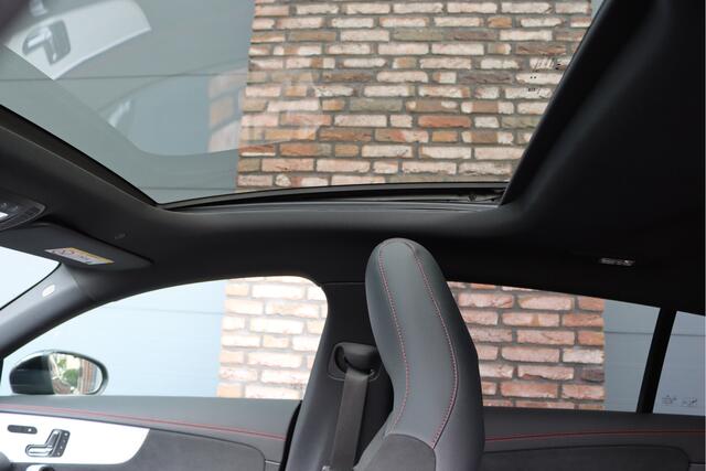 Mercedes-Benz CLA-KLASSE Shooting Brake 250 e AMG Line Aut8 | Facelift | Panoramadak | Distronic Pro | Memory | Burmester | Trekhaak | Keyless Go | Night Pakket |