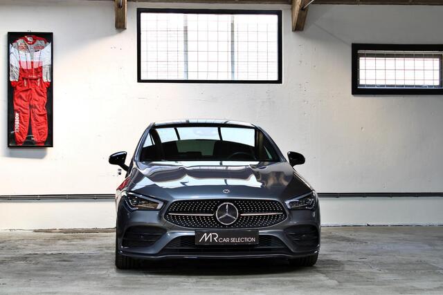 Mercedes-Benz CLA-KLASSE Shooting Brake 200 Business Solution AMG | Panoramadak | NL auto | BTW | 1e eigenaar |