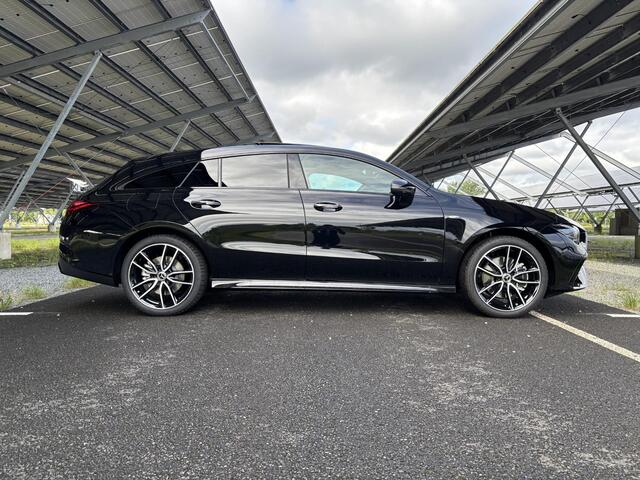 Mercedes-Benz CLA-KLASSE Shooting Brake 250e Business Solution AMG | Panoramaschuifdak | Burmester | 360°-camera | Rijassistentiepakket + | Trekhaak |