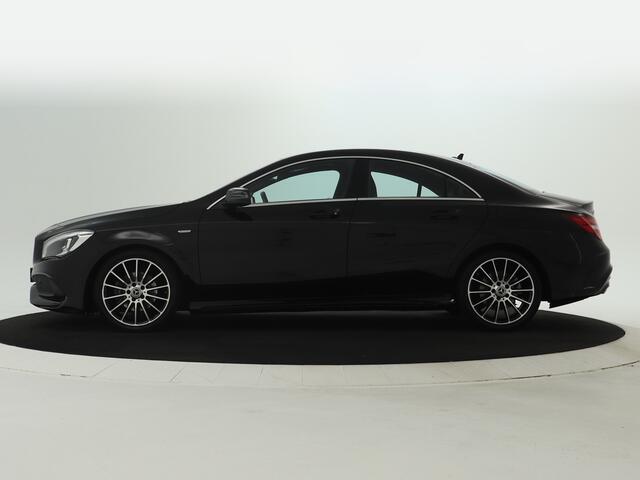 Mercedes-Benz CLA-KLASSE 180 AMG Styling | Achteruitrijcamera | 18 Inch Multispaaks Wielen Inclusief 12 Maanden Garantie