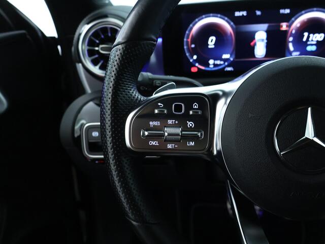 Mercedes-Benz CLA-KLASSE Shooting Brake 250 e AMG Plug-In Hybride AMG Line | Night Pakket | Achteruitrijcamers | EASY PACK achterklep | Spiegel Pakket Ledkoplampen Inclusief 24 maanden MB Certified garantie voor Europa.