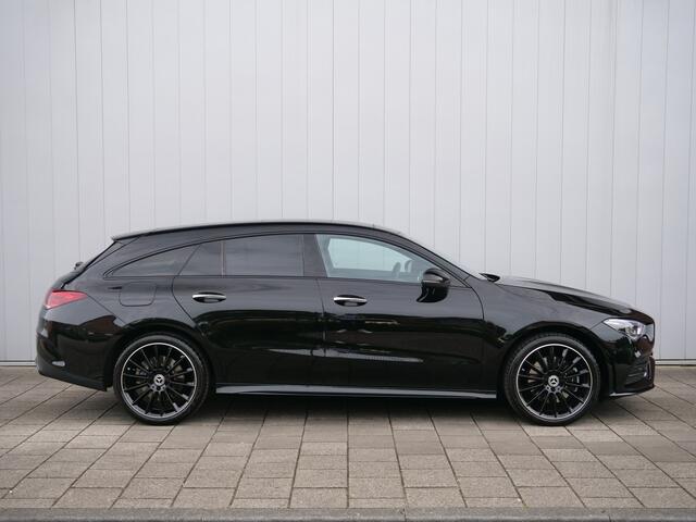 Mercedes-Benz CLA-KLASSE Shooting Brake 250e 218pk AMG Line Automaat Leder / Schuifdak / Sfeerverlichting / Burmester