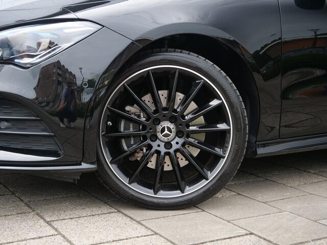 Mercedes-Benz CLA-KLASSE Shooting Brake 250e 218pk AMG Line Automaat Leder / Schuifdak / Sfeerverlichting / Burmester