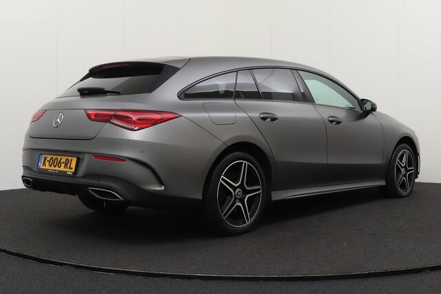 Mercedes-Benz CLA-KLASSE Shooting Brake 250e AMG Trekhaak Camera Dodehoek