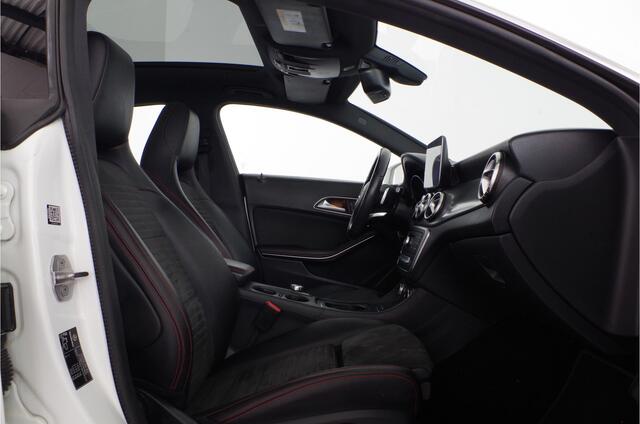 Mercedes-Benz CLA-KLASSE Shooting Brake 180 AMG Line > Pano.Schuif/Trekhaak/Camera/8,0 Inch display/LED High Performance