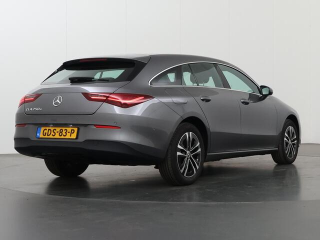 Mercedes-Benz CLA-KLASSE Shooting Brake 250 e Star Edition | Trekhaak | Stoelverwarming | Achteruitrijcamera | Widescreen |