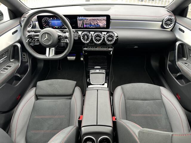 Mercedes-Benz CLA-KLASSE Shooting Brake 250 e AMG Line Pano-Dak | Keyless | Metallic | Premium