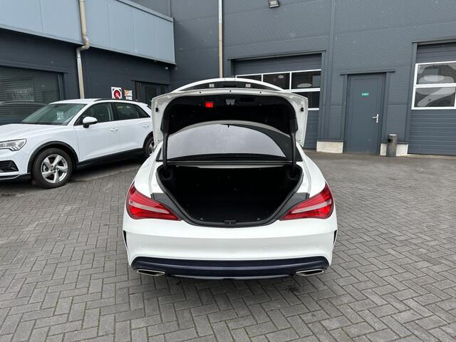 Mercedes-Benz CLA-KLASSE CLA 180 AMG-Line 68000 KM !! schuifdak stoelverw.