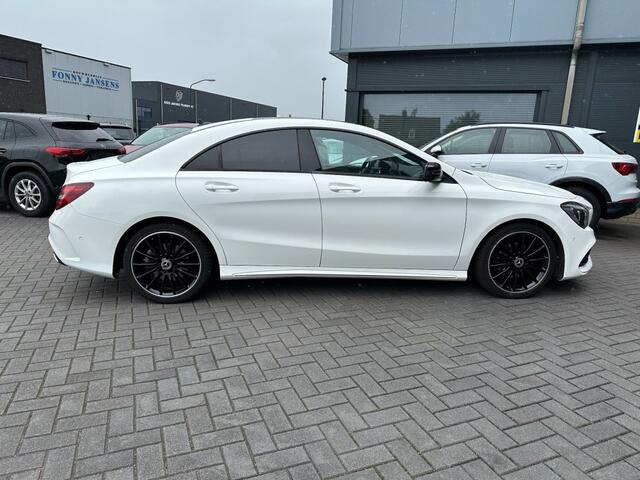 Mercedes-Benz CLA-KLASSE CLA 180 AMG-Line 68000 KM !! schuifdak stoelverw.