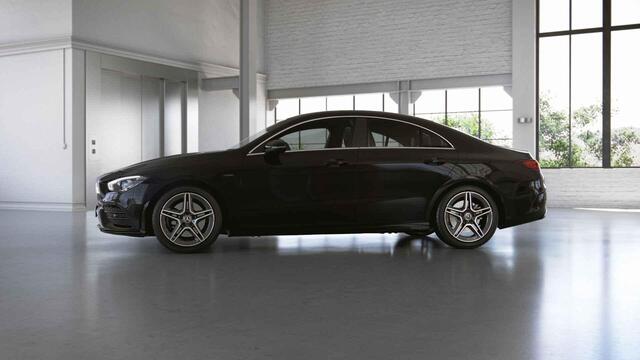 Mercedes-Benz CLA-KLASSE 250 e Business Solution AMG Limited | AMG | Apple carplay | Stoelverwarming |
